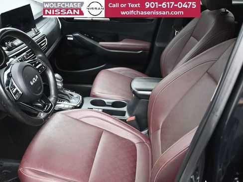 Used 2023 Kia Seltos SX w/ SX Sunroof Package image 14