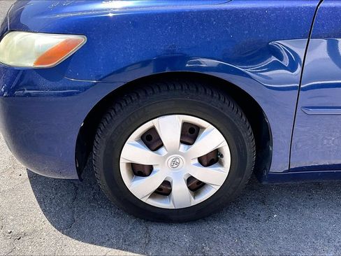 Used 2007 Toyota Camry LE FWD image 8