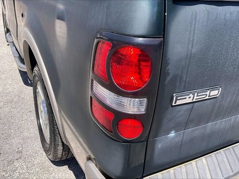 Used 2004 Ford F150 Lariat RWD image 21