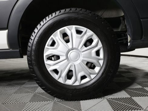 Used 2019 Ford Transit 350 XLT RWD image 8