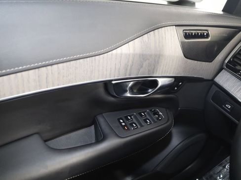 Used 2023 Volvo XC90 B6 Ultimate AWD/4WD image 29