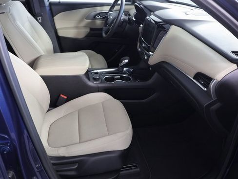 Used 2023 Chevrolet Traverse LT w/ LPO, Cargo Package image 24
