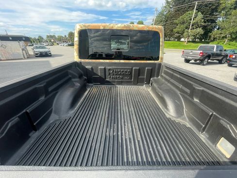 Used 2020 Jeep Gladiator Overland AWD/4WD image 34