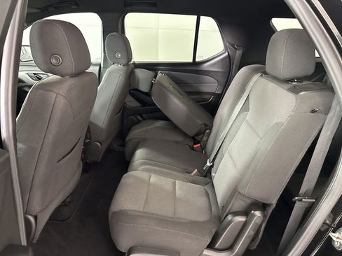 Used 2023 Chevrolet Traverse LT FWD image 29