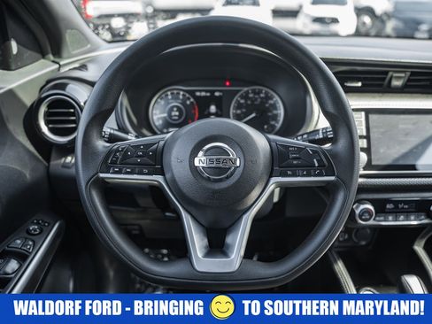 Used 2019 Nissan Kicks SV image 26