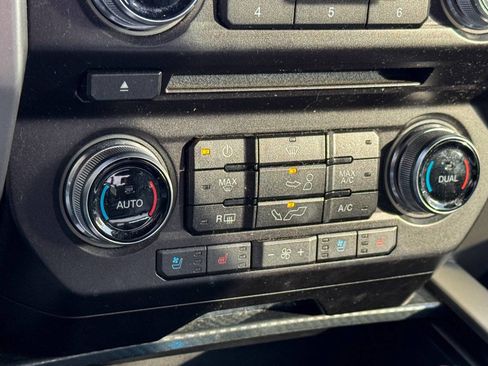 Used 2018 Ford F150 Lariat w/ Equipment Group 501A Mid image 31