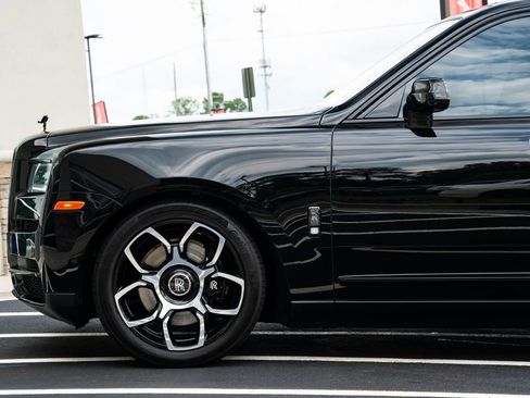 Used 2022 Rolls-Royce Cullinan Black Badge AWD/4WD image 20