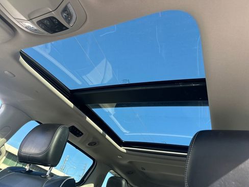 Used 2022 Chrysler Pacifica Limited image 20