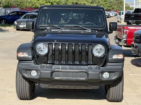 Used 2022 Jeep Wrangler Unlimited Sport w/ Sun And Sound Package AWD/4WD image 6