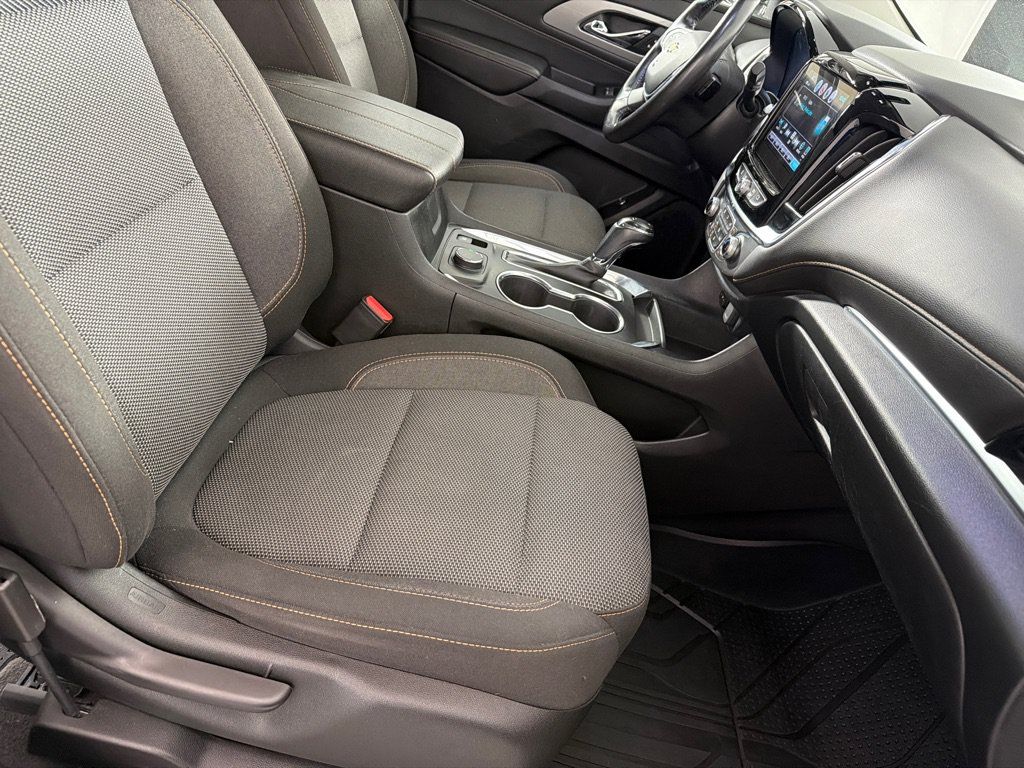 Used 2019 Chevrolet Traverse LT FWD image 23
