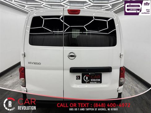 Used 2021 Nissan NV200 S image 4