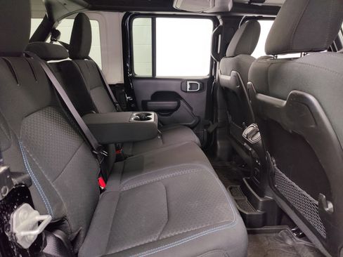 Used 2024 Jeep Wrangler Unlimited Rubicon 4xe w/ Technology Group image 18