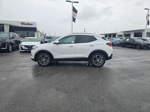 Used 2023 Buick Encore GX Select FWD image 8
