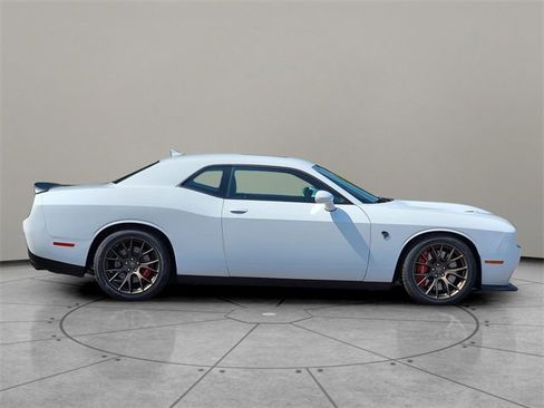 Used 2016 Dodge Challenger SRT Hellcat image 13