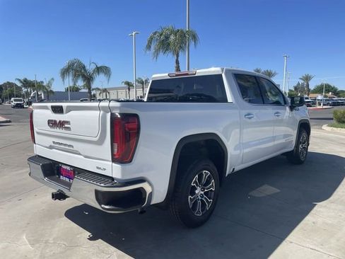 Used 2024 GMC Sierra 1500 SLT RWD image 8