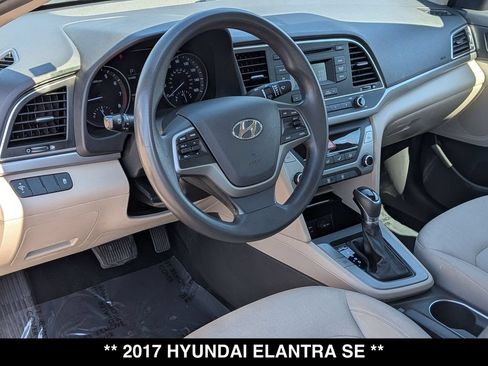 Used 2017 Hyundai Elantra SE FWD image 2