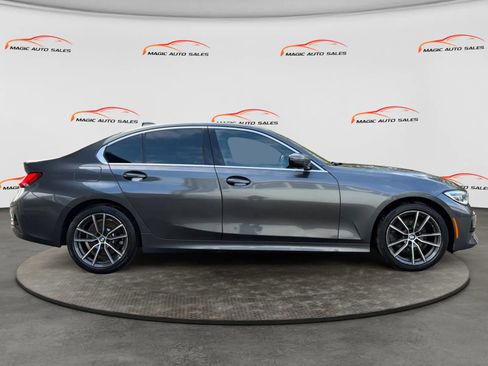 Used 2021 BMW 330i xDrive Sedan w/ Premium Package image 4