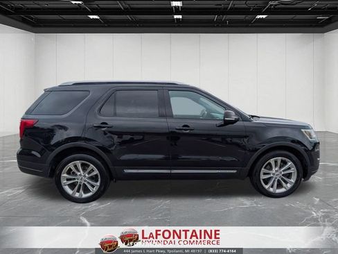 Used 2019 Ford Explorer XLT w/ Equipment Group 202A FWD image 6