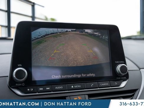 Used 2023 Nissan Altima 2.5 SR image 18