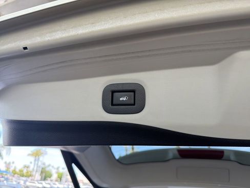 Used 2019 Nissan Rogue SV w/ Premium Package FWD image 20