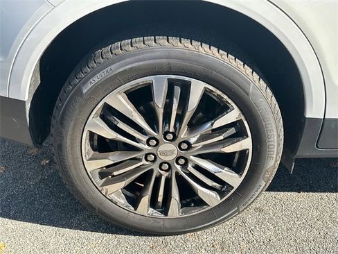 Used 2017 Cadillac XT5 Premium Luxury image 17