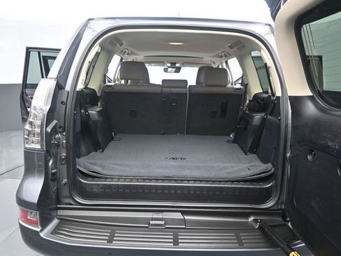 Used 2023 Lexus GX 460 Premium w/ Premium Plus Package AWD/4WD image 17