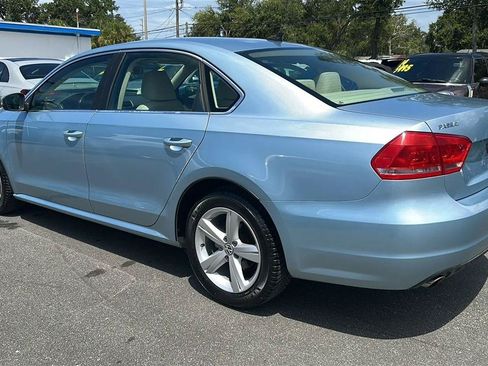 Used 2013 Volkswagen Passat 2.5 SE FWD image 12