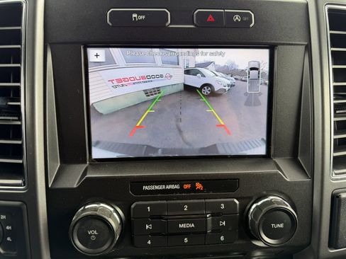 Used 2018 Ford F150 XLT w/ Equipment Group 302A Luxury image 50