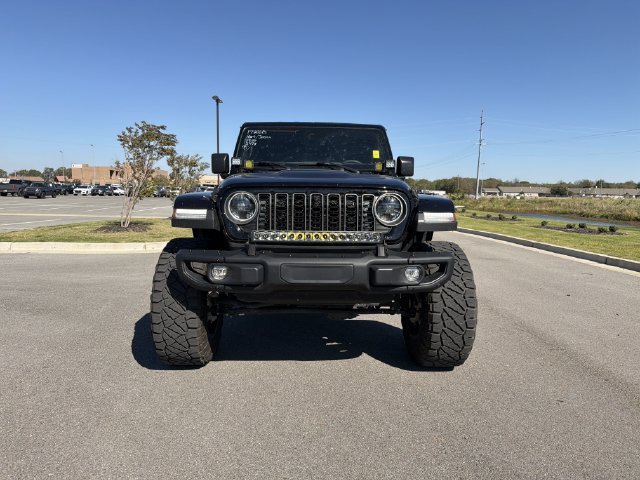 Used 2025 Jeep Gladiator Rubicon AWD/4WD image 8