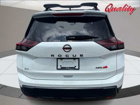 Used 2026 Nissan Rogue SV w/ Rock Creek Premium Package AWD/4WD image 4