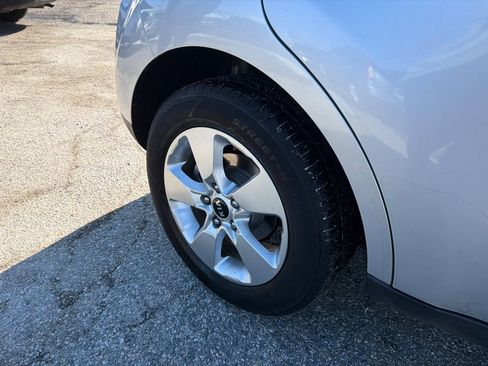 Used 2017 Kia Soul image 18