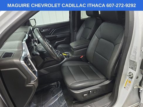 Used 2023 GMC Canyon Elevation w/ Elevation Premium Package AWD/4WD image 29