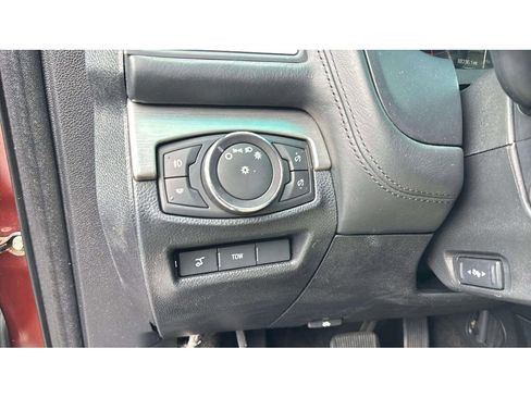 Used 2016 Ford Explorer Platinum AWD/4WD image 22