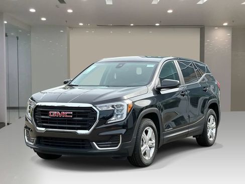 Used 2024 GMC Terrain SLE AWD/4WD image 1