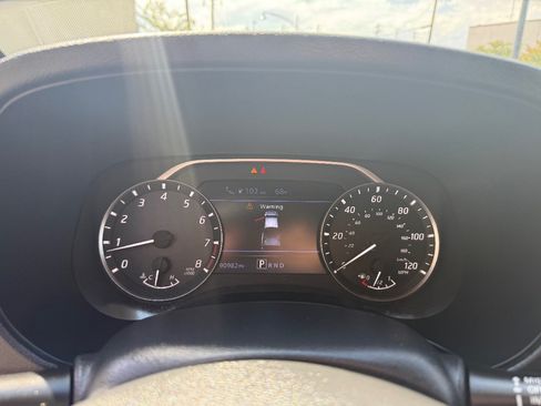 Used 2023 Nissan Frontier SV w/ SV Premium Package RWD image 25