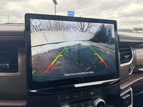 Used 2023 Ford Expedition Limited image 38