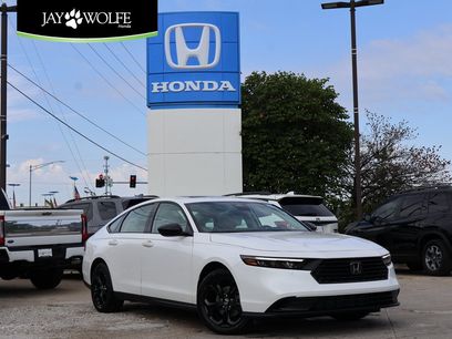New 2025 Honda Accord SE