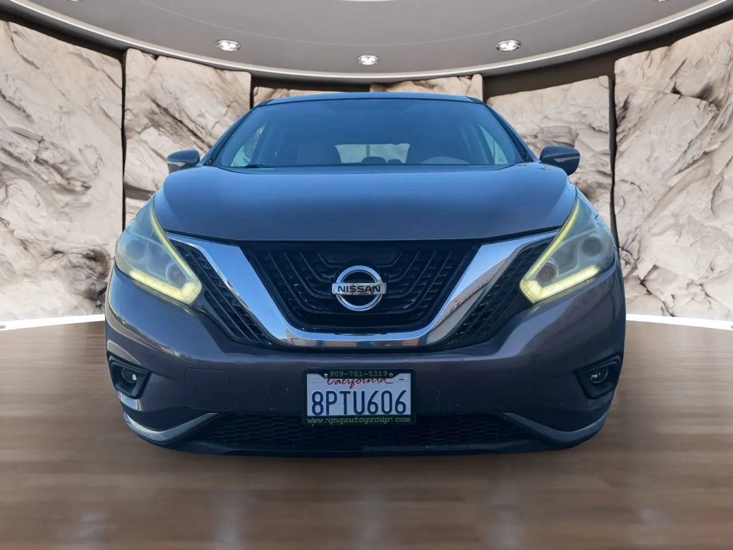 Used 2015 Nissan Murano S FWD image 2