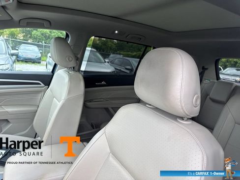 Used 2022 Volkswagen Atlas SE FWD image 12