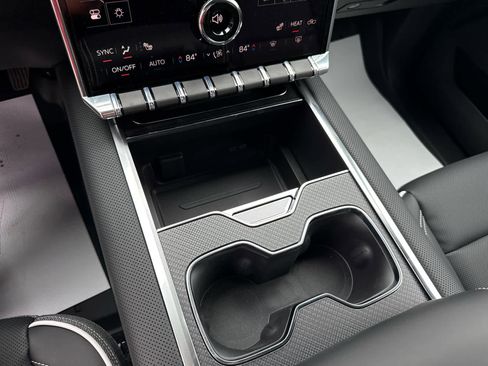 New 2026 GMC Sierra EV Elevation image 22