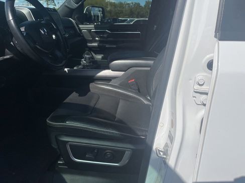 Used 2021 RAM 1500 Laramie image 12