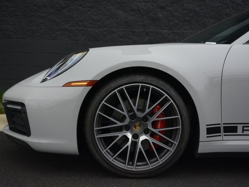 Certified 2024 Porsche 911 Targa 4S image 35