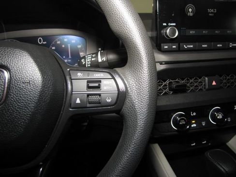 Certified 2023 Honda Accord LX image 6