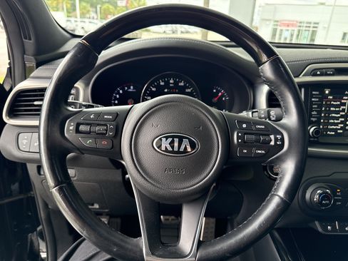 Used 2016 Kia Sorento SX FWD image 17