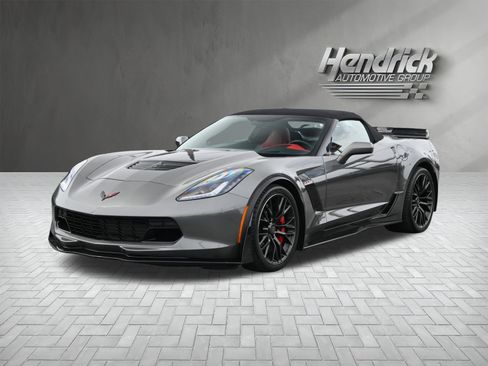 Used 2015 Chevrolet Corvette Z06 w/ 3LZ Preferred Equipment Group RWD image 6