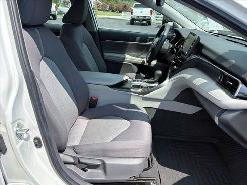 Used 2021 Toyota Camry LE w/ Audio Upgrade Package FWD image 6