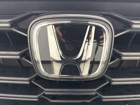 Used 2023 Honda CR-V LX image 7