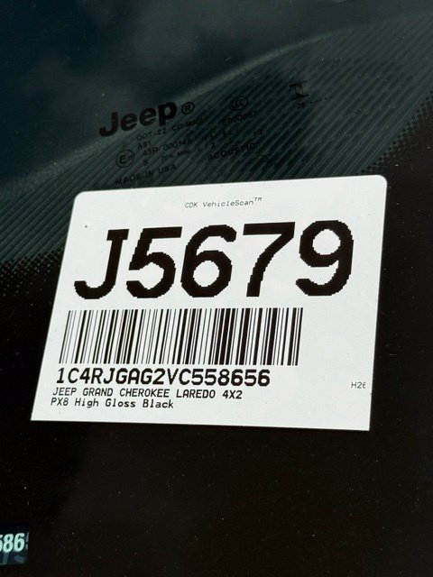 New 2027 Jeep Grand Cherokee Laredo X RWD image 34