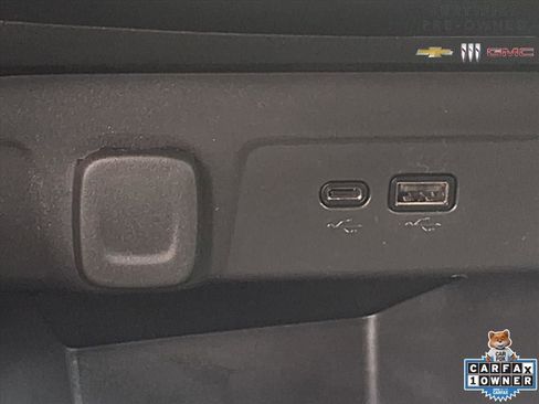 Certified 2025 Chevrolet Trax RS w/ Driver Confidence Package image 7