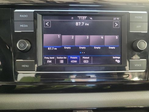 Used 2023 Volkswagen Taos S image 25